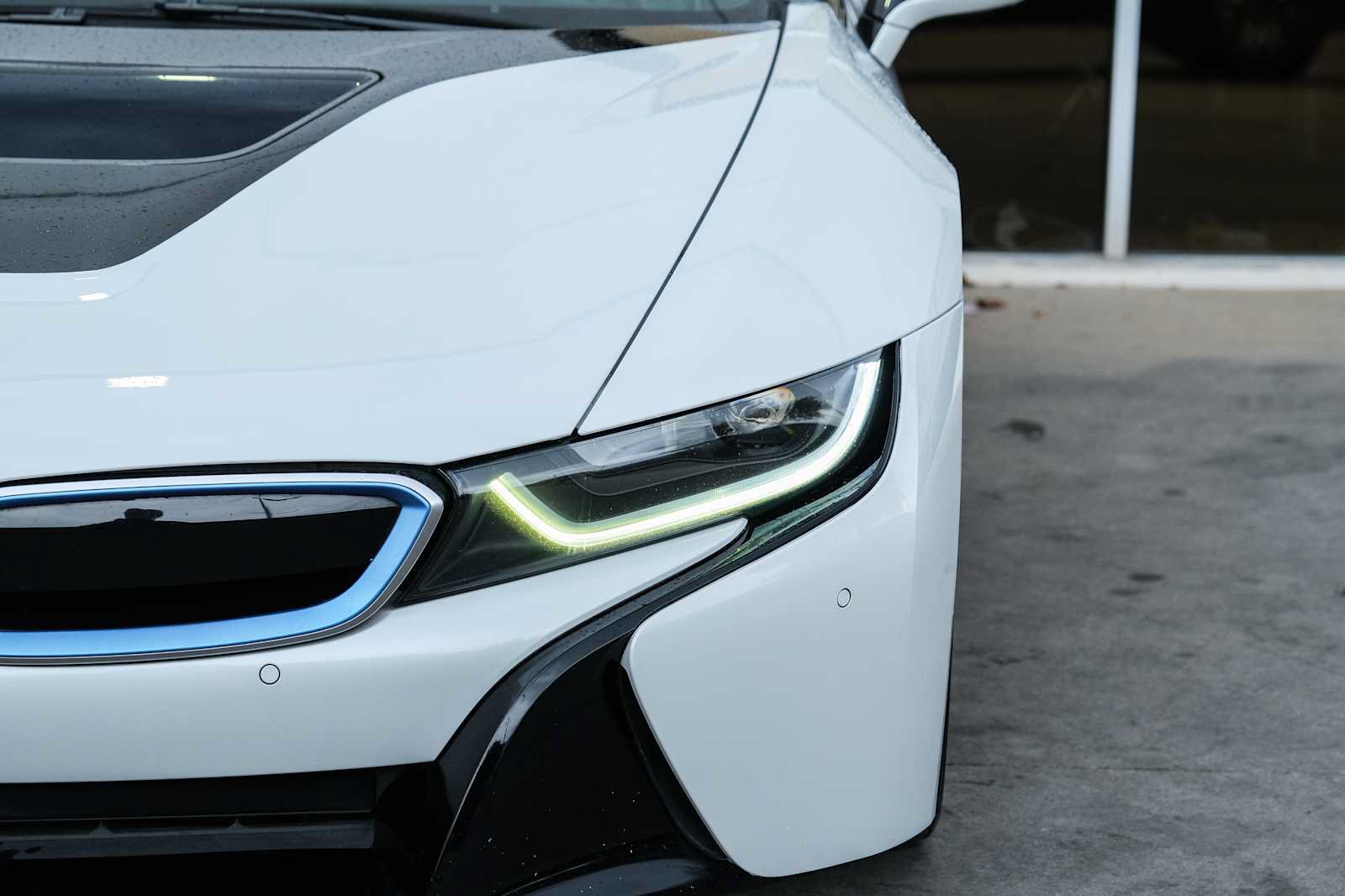 Used 2015 BMW i8 AWD/4WD image 4