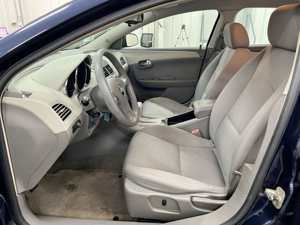 Used 2009 Chevrolet Malibu LS FWD image 18
