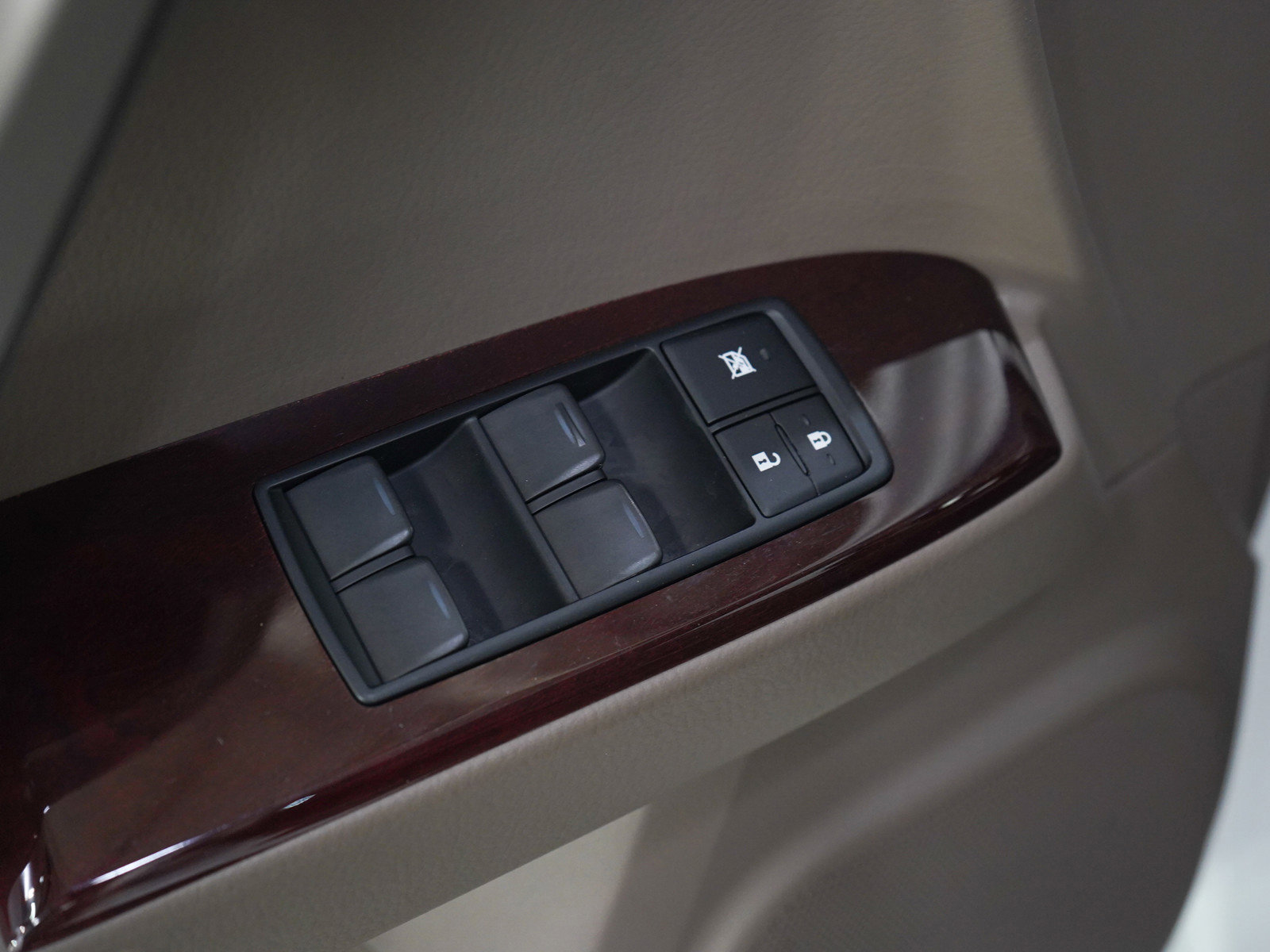 Used 2018 Lexus GX 460 Premium w/ Premium Package image 21