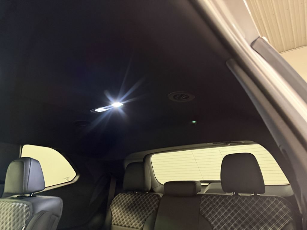Used 2024 GMC Acadia Denali w/ LPO, Floor Liner Package FWD image 50