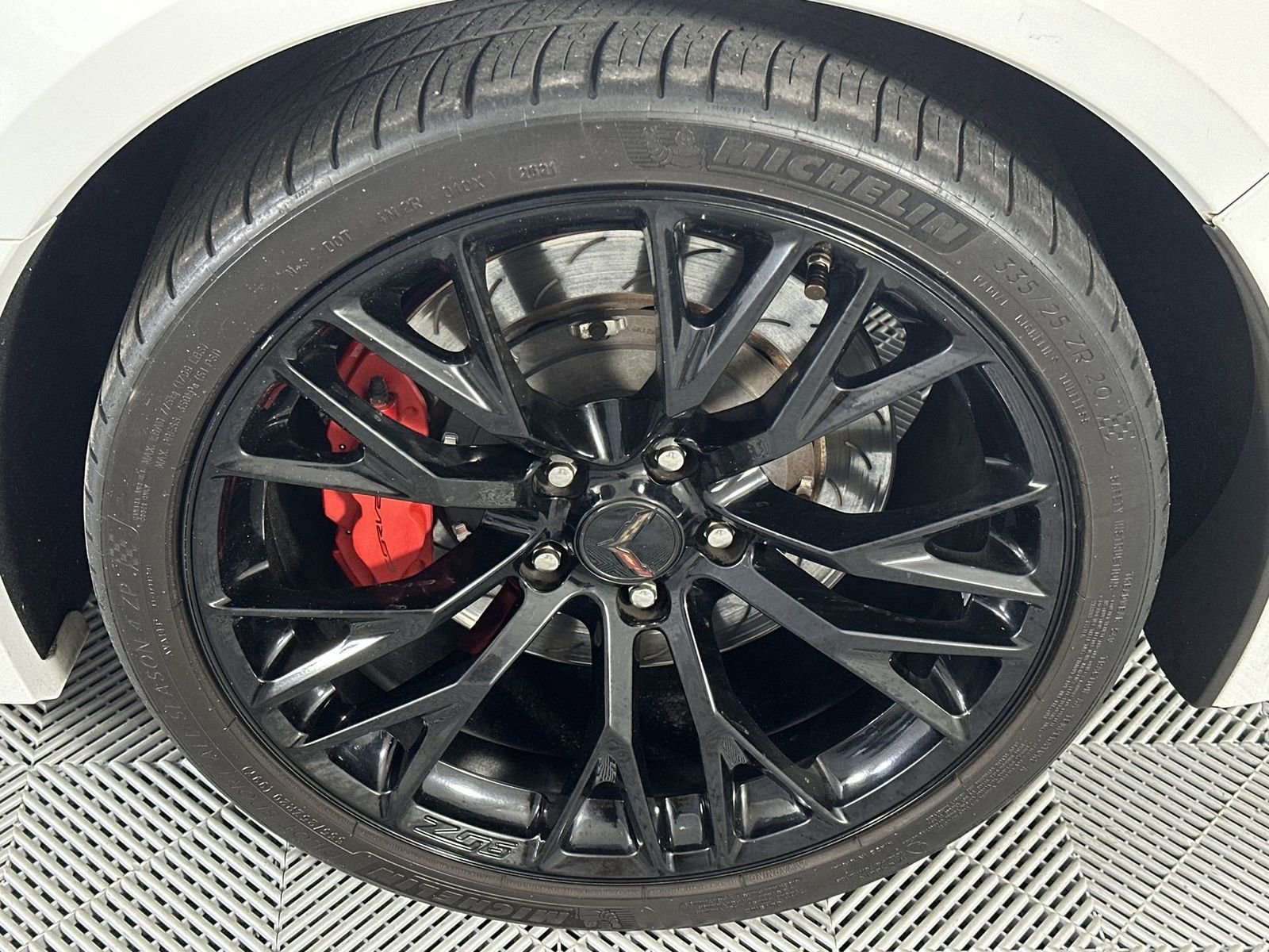Used 2017 Chevrolet Corvette Z06 RWD image 10