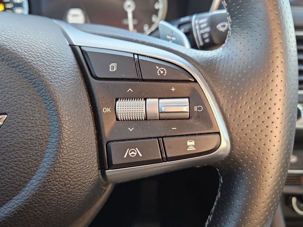 Used 2023 Genesis G70 3.3T RWD image 22