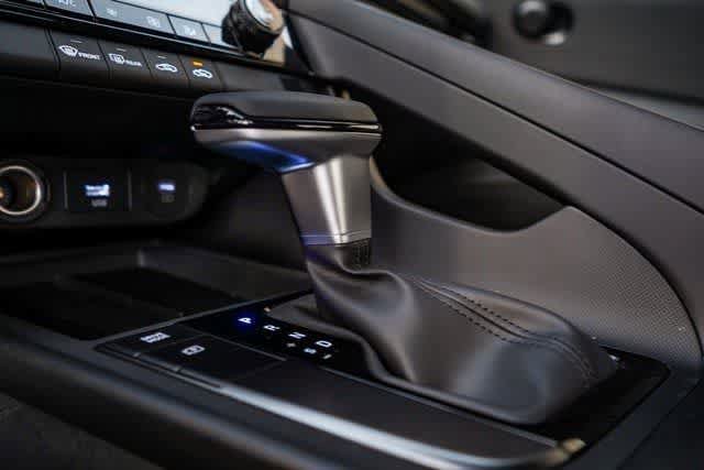 Certified 2025 Hyundai Elantra Sport FWD image 32