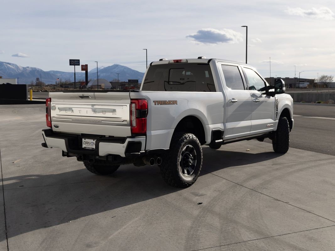 Used 2023 Ford F350 Platinum w/ Tremor Off-Road Package AWD/4WD image 5