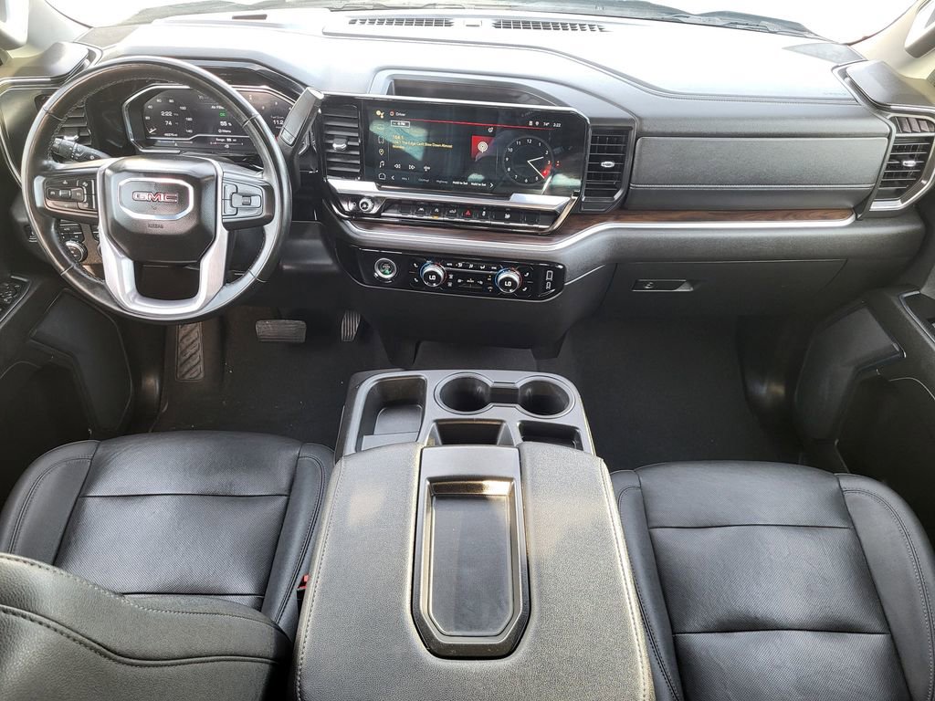 Used 2024 GMC Sierra 1500 SLT AWD/4WD image 18