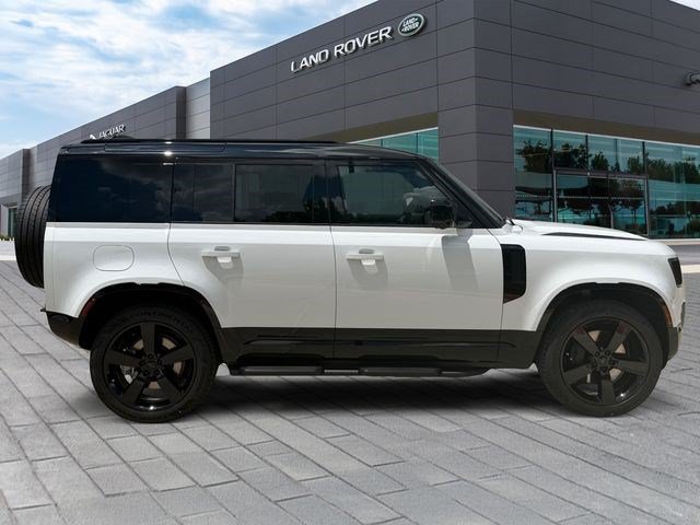 New 2026 Land Rover Defender 110 X-Dynamic SE AWD/4WD image 6