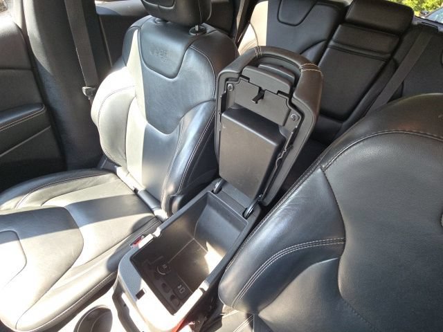 Used 2015 Jeep Cherokee Limited AWD/4WD image 25