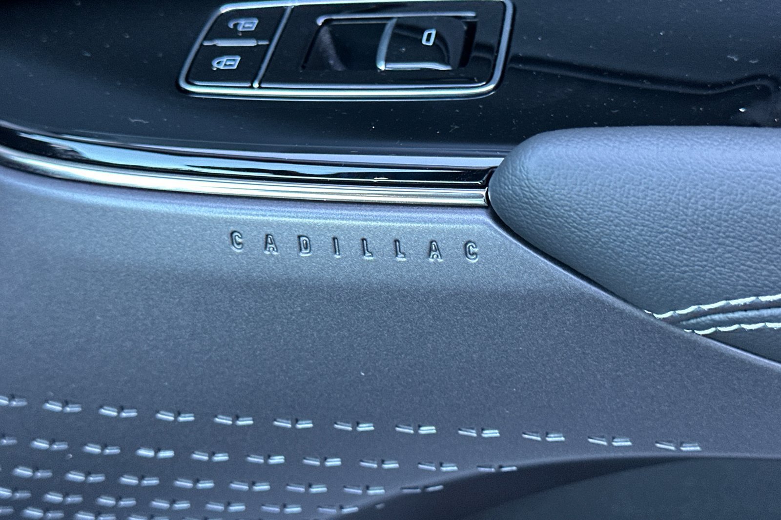 Used 2026 Cadillac Lyriq Luxury RWD image 27