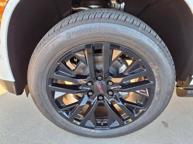 New 2026 GMC Yukon XL Denali w/ Denali Reserve Package RWD image 22