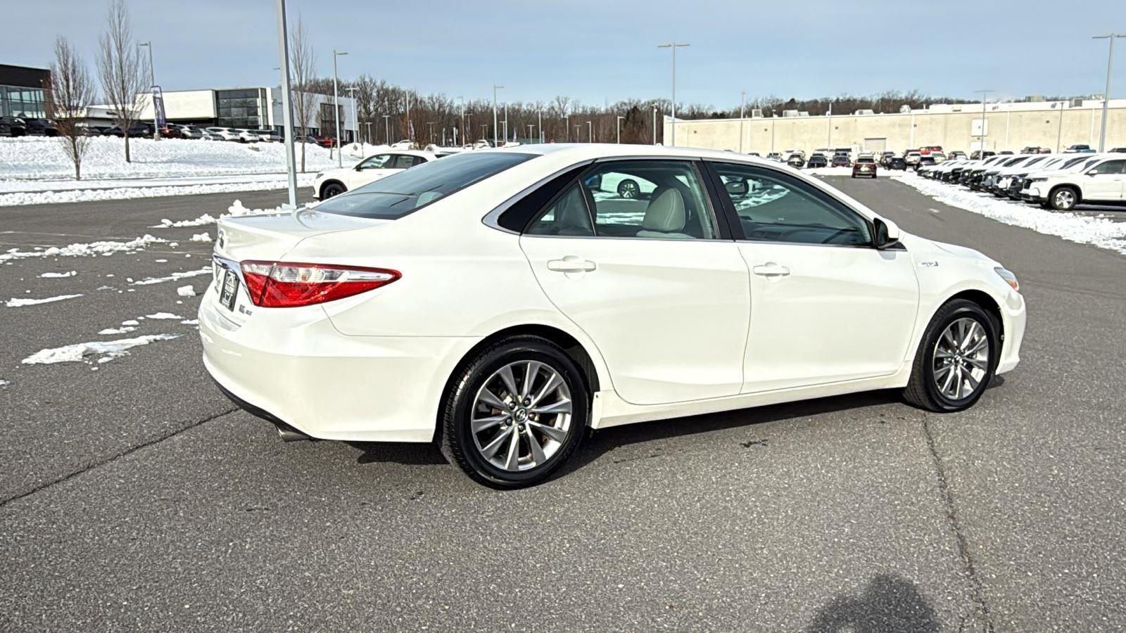 Used 2016 Toyota Camry XLE image 5