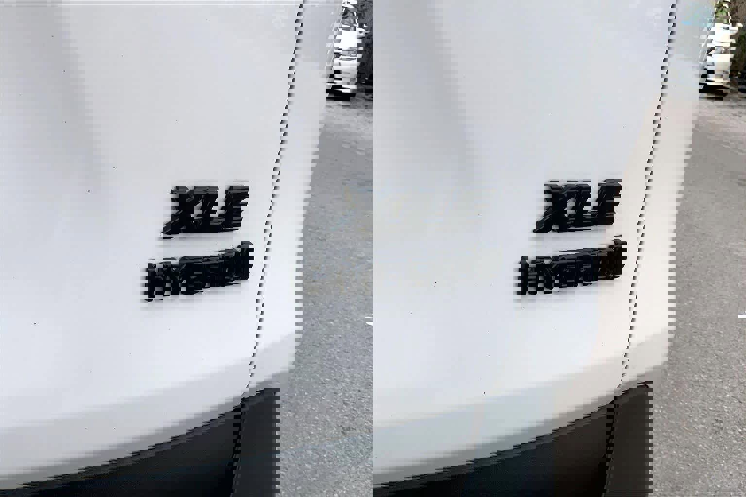 Used 2024 Toyota RAV4 XLE image 9