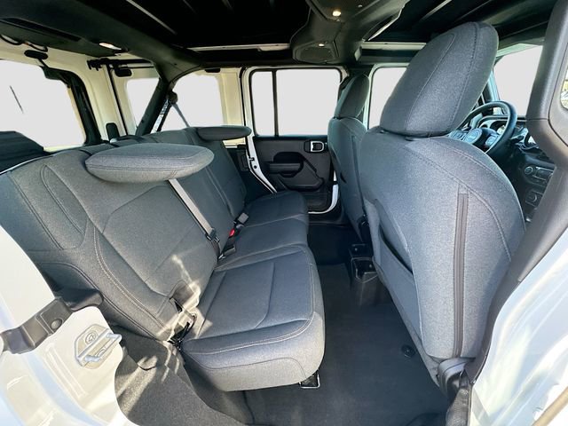 Used 2024 Jeep Wrangler Sport S image 25