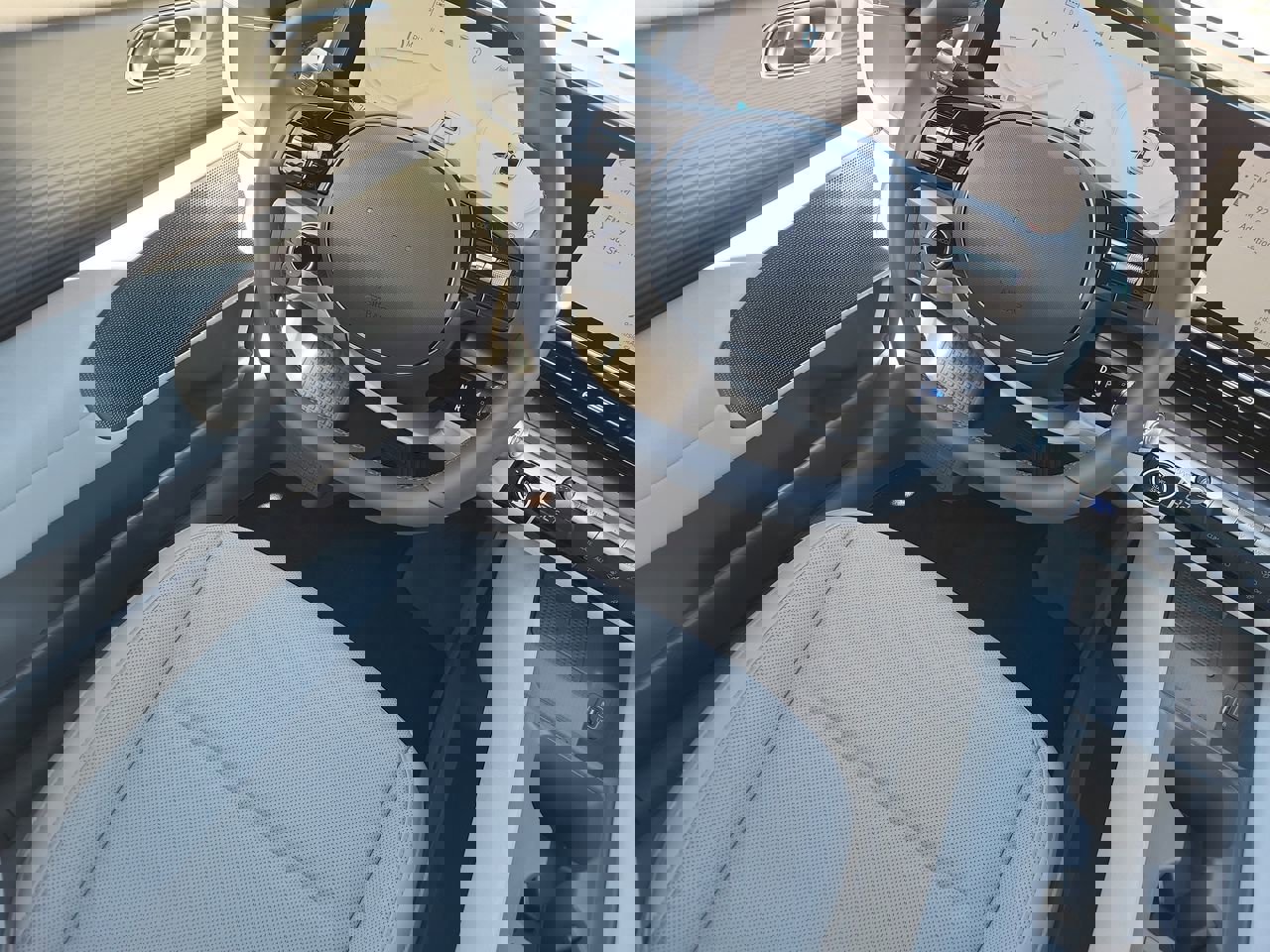 Used 2025 Hyundai Ioniq 6 SEL image 15