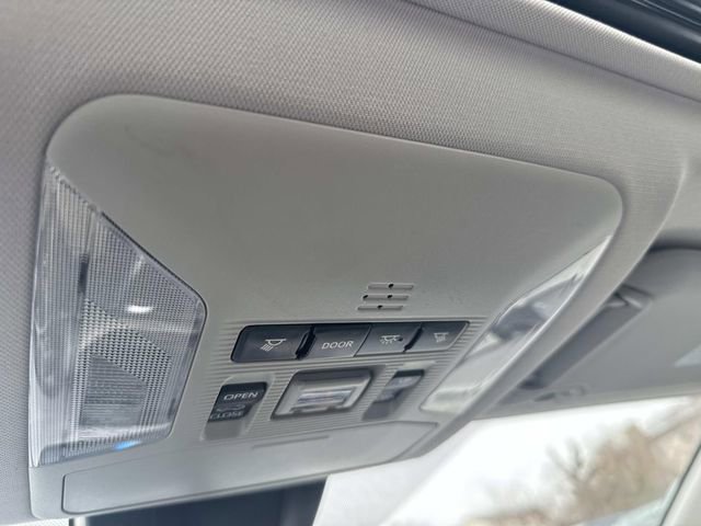 Used 2021 Toyota RAV4 XLE w/ Convenience Package AWD/4WD image 37