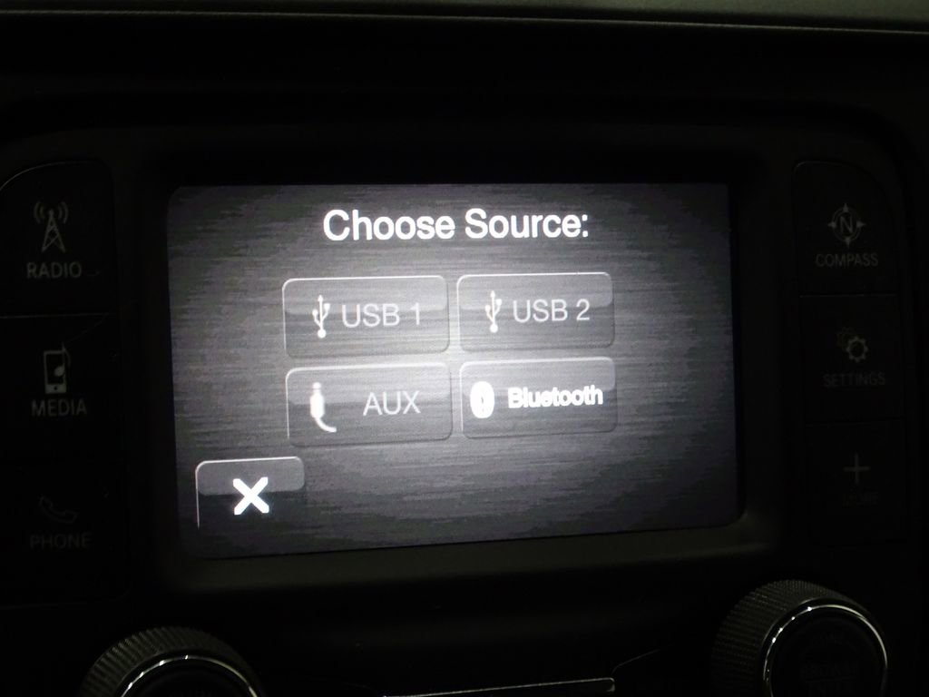 Used 2021 RAM 2500 Tradesman w/ Chrome Appearance Group image 33