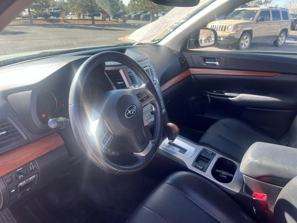 Used 2013 Subaru Outback 2.5i Limited w/ Moonroof Pkg image 16