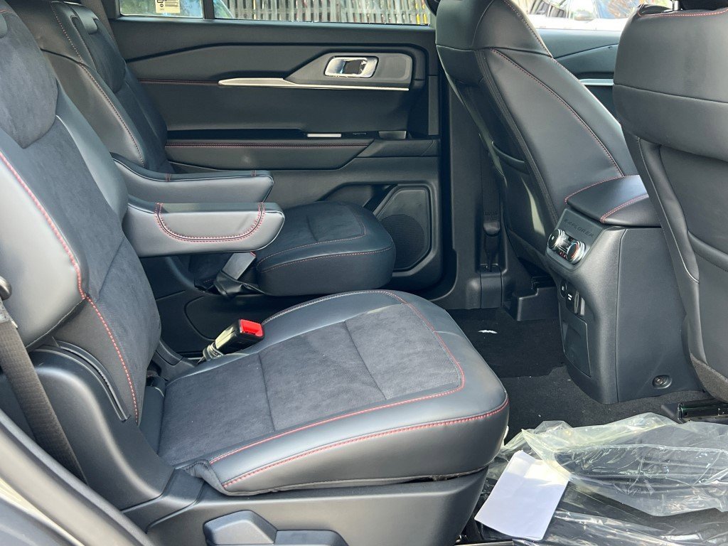 New 2026 Ford Explorer ST image 11