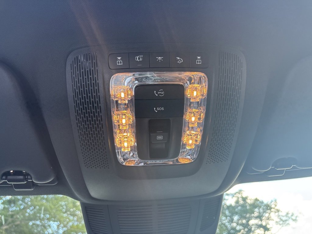 Used 2025 Mercedes-Benz GLS 450 4MATIC image 30