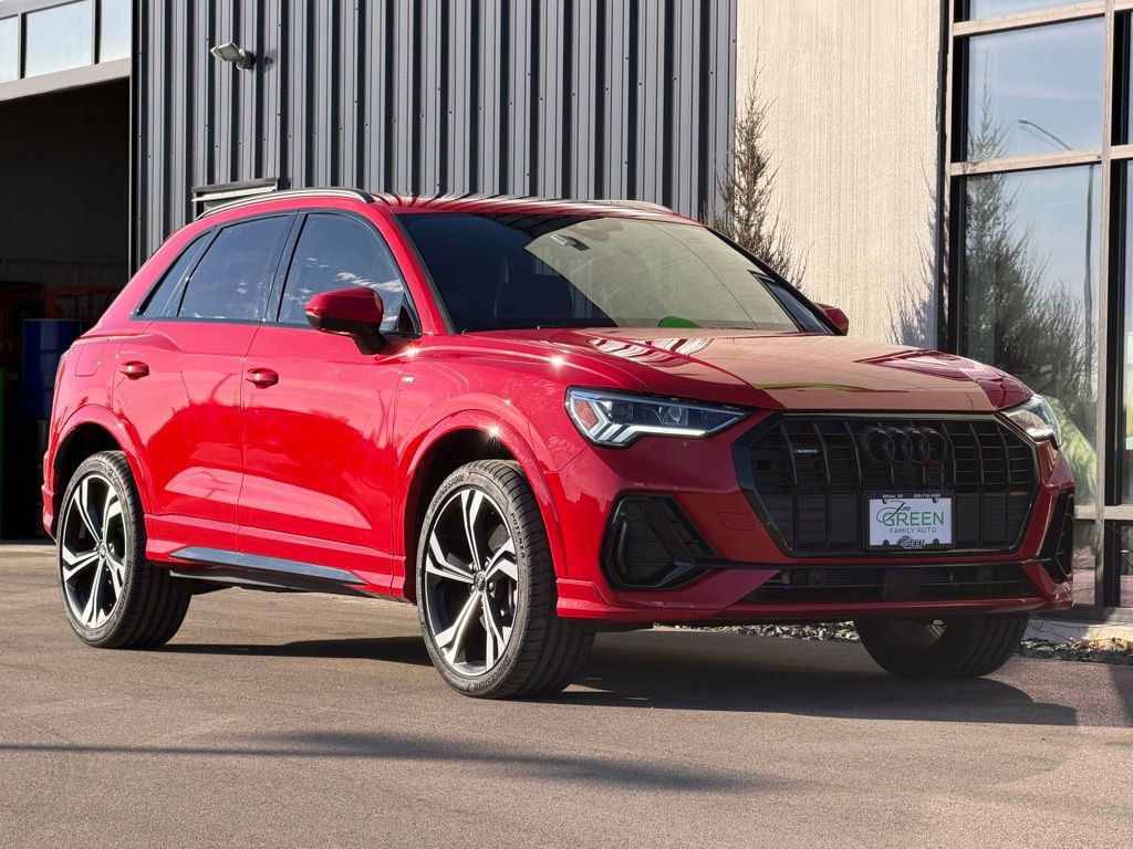 Used 2023 Audi Q3 2.0T Premium Plus image 4