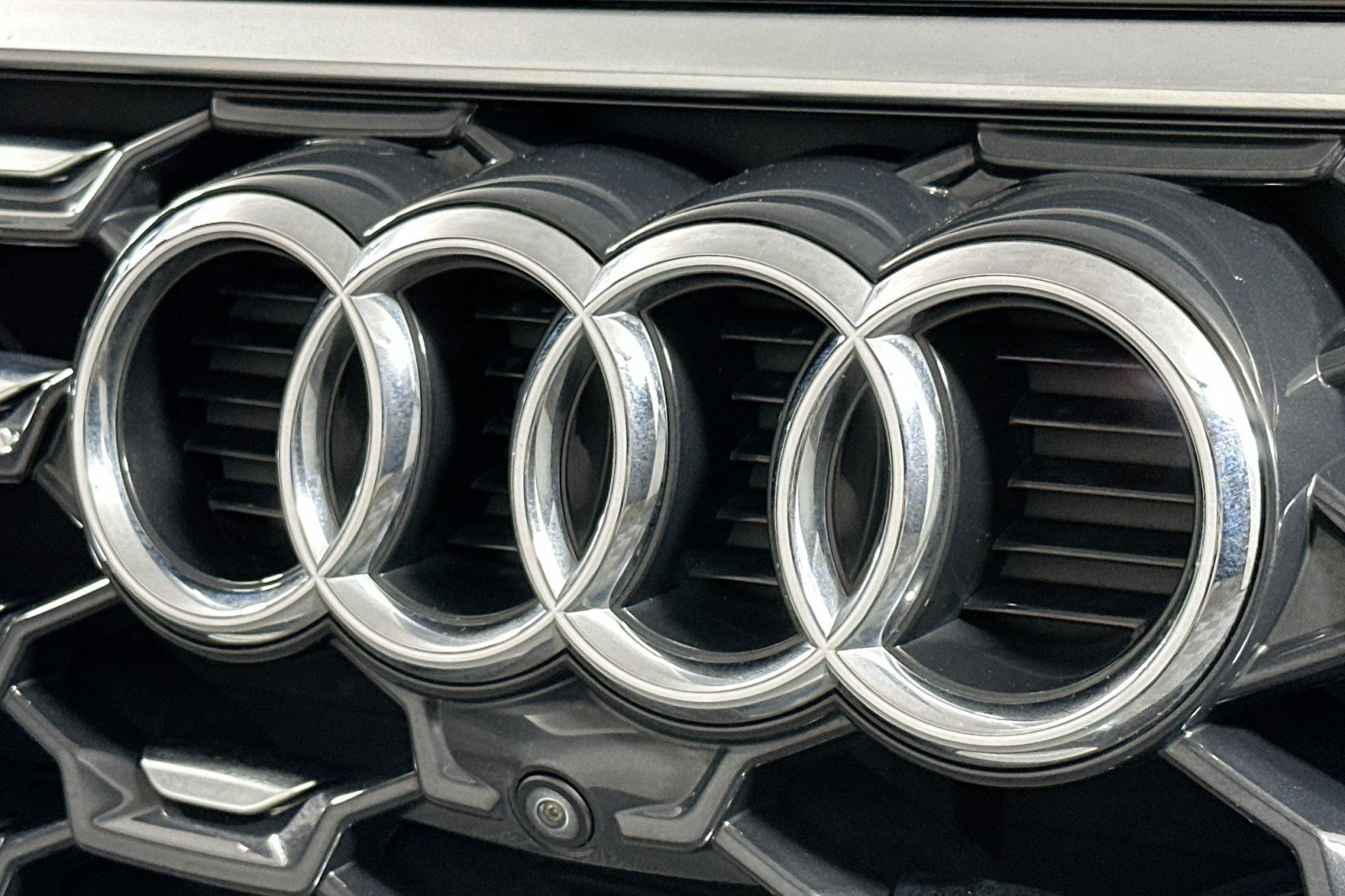 Used 2023 Audi Q5 2.0T Premium Plus w/ Premium Plus Package AWD/4WD image 15