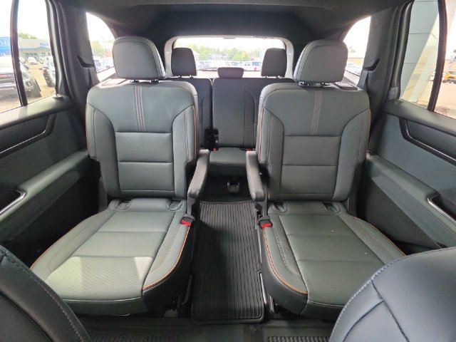 New 2026 GMC Acadia AT4 w/ Luxury Package AWD/4WD image 29