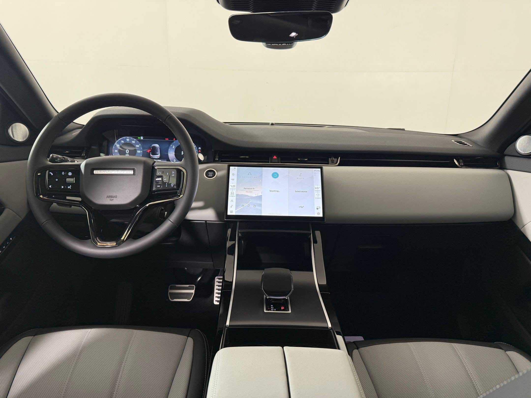 New 2026 Land Rover Range Rover Evoque Hoxton AWD/4WD image 15