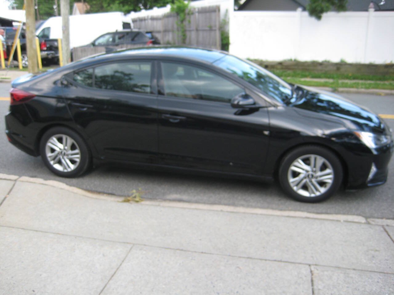 Used 2020 Hyundai Elantra SEL FWD image 4