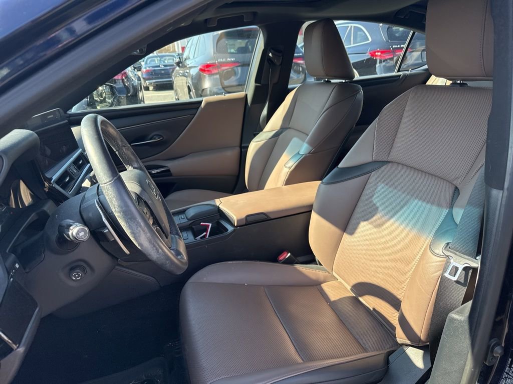 Used 2022 Lexus ES 350 w/ Premium Package image 7