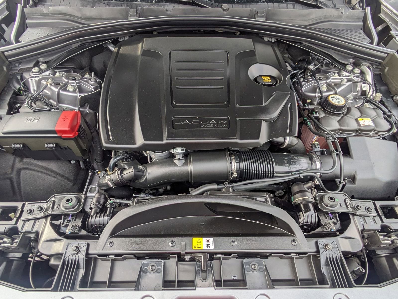 Used 2024 Jaguar F-PACE R-Dynamic S image 24