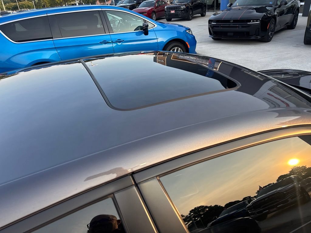 Used 2023 Dodge Charger R/T RWD image 25