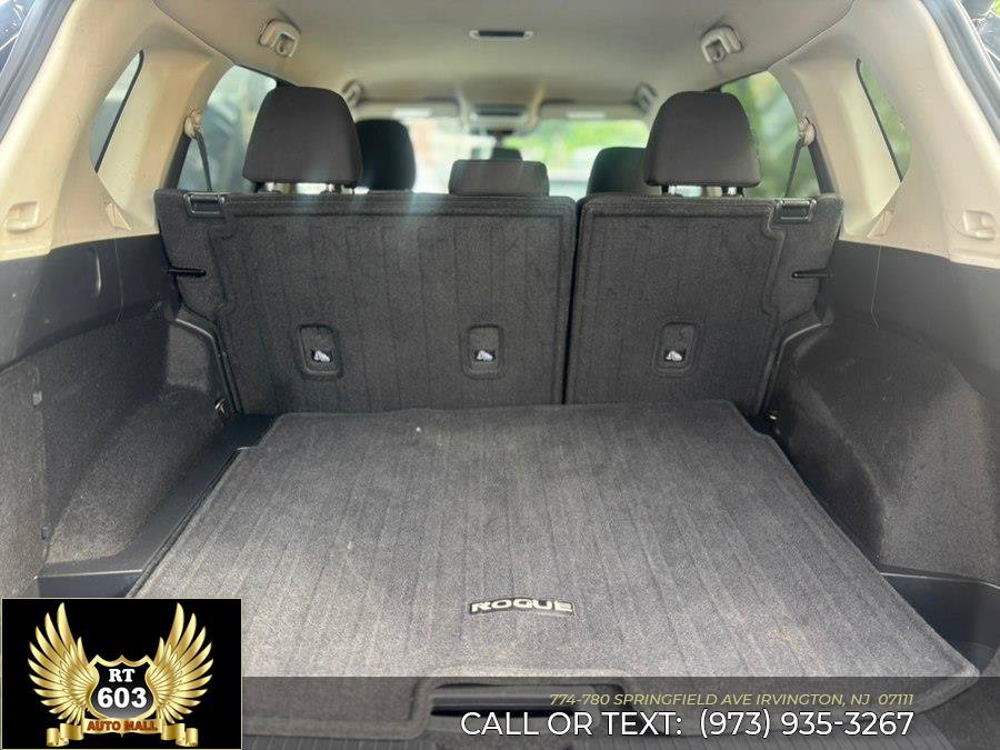Used 2025 Nissan Rogue SV FWD image 7