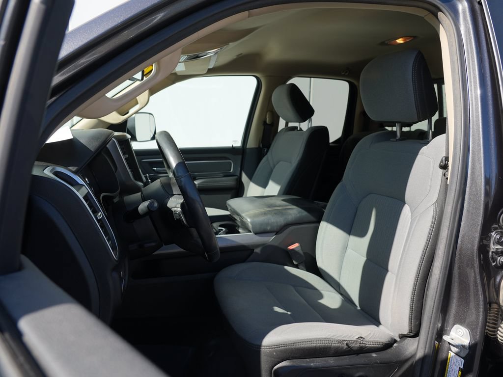 Used 2019 RAM 1500 Big Horn AWD/4WD image 12