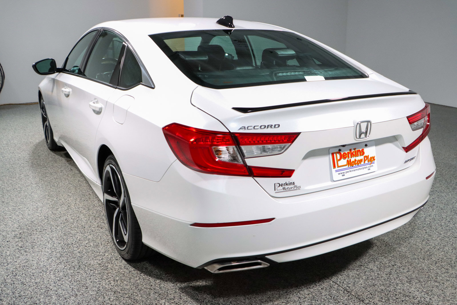 Used 2022 Honda Accord Sport image 9