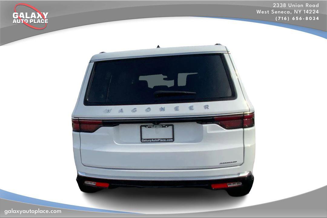 Used 2024 Jeep Wagoneer Series III AWD/4WD image 6