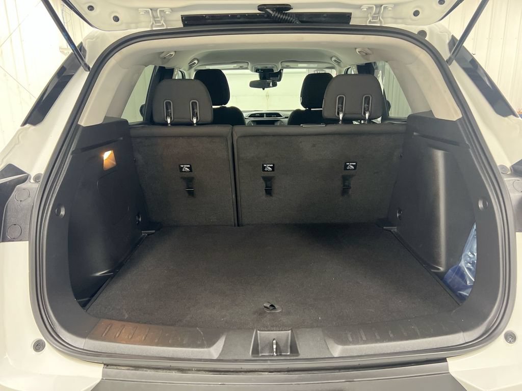 Used 2023 Chevrolet TrailBlazer LT FWD image 23
