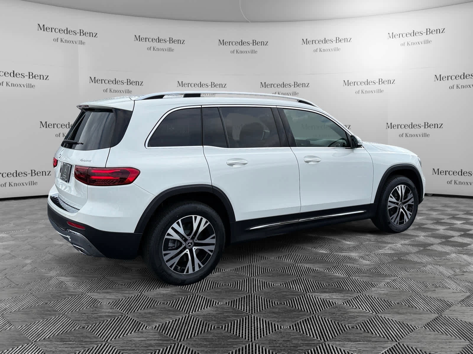 New 2026 Mercedes-Benz GLB 250 4MATIC image 5