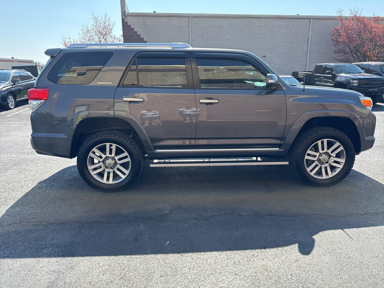 Used 2010 Toyota 4Runner SR5 image 7