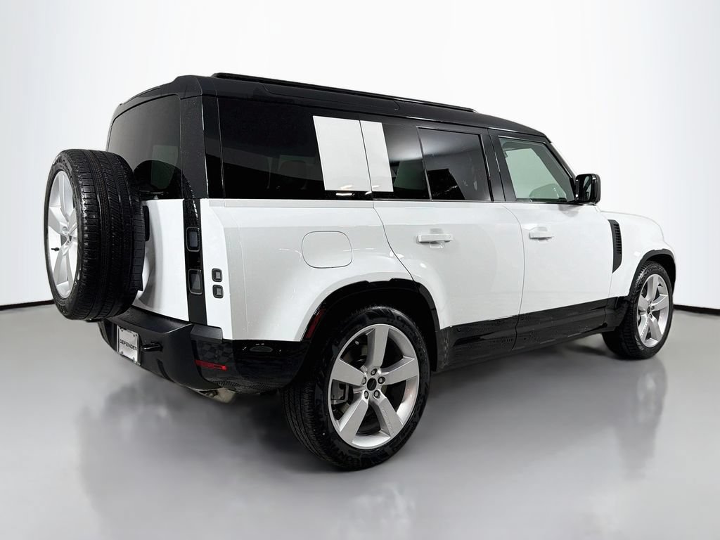 New 2026 Land Rover Defender 110 X-Dynamic SE AWD/4WD image 5