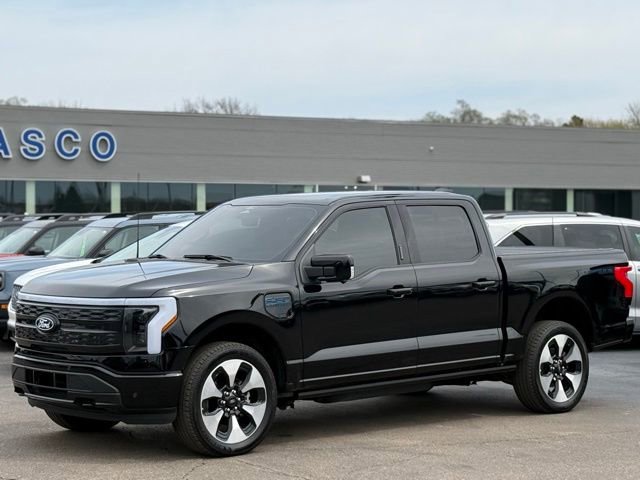 Used 2025 Ford F150 Lightning Platinum AWD/4WD image 38