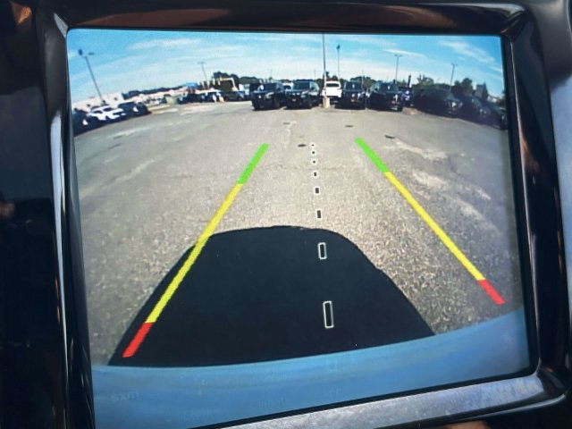 Used 2019 Jeep Cherokee Overland w/ Technology Group AWD/4WD image 22
