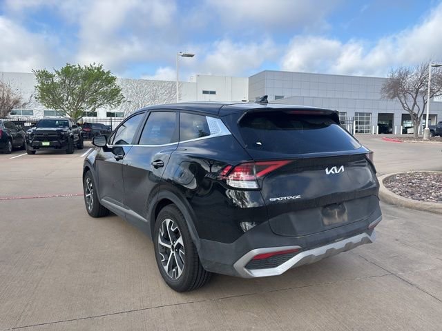 Used 2023 Kia Sportage EX image 7