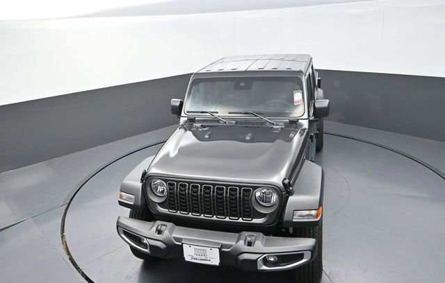 New 2025 Jeep Gladiator Sport image 13