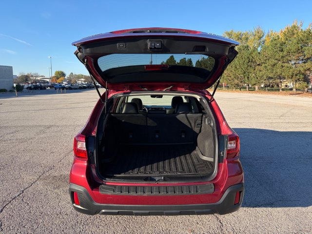 Used 2019 Subaru Outback 2.5i Limited AWD/4WD image 18