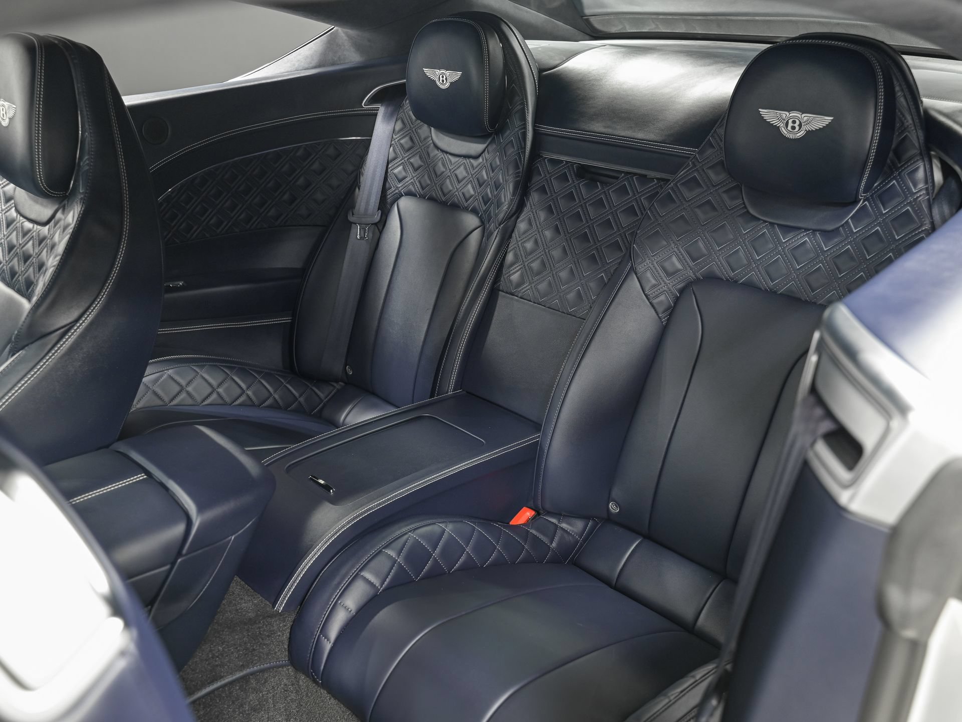 Used 2022 Bentley Continental GT AWD/4WD image 25