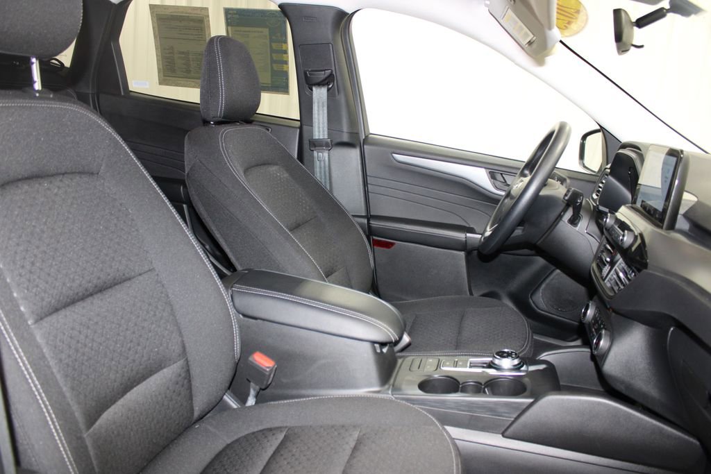 Used 2025 Ford Escape Active AWD/4WD image 31