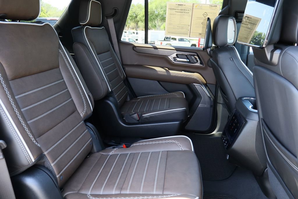 Used 2026 GMC Yukon Denali Ultimate image 32
