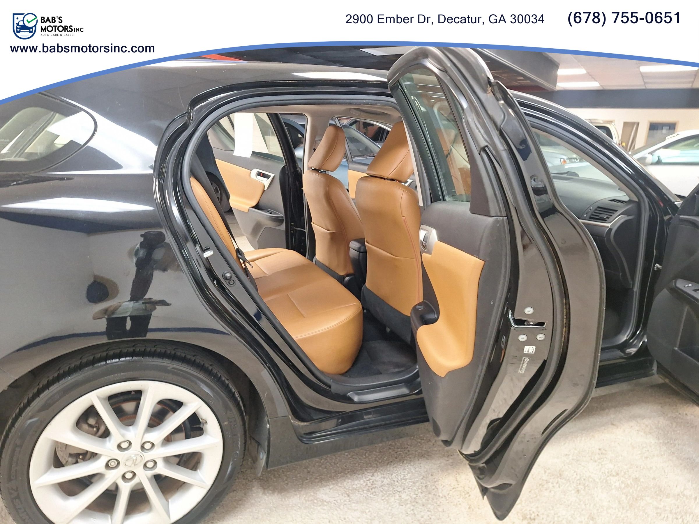 Used 2013 Lexus CT 200h w/ Premium Pkg w/Navigation FWD image 30