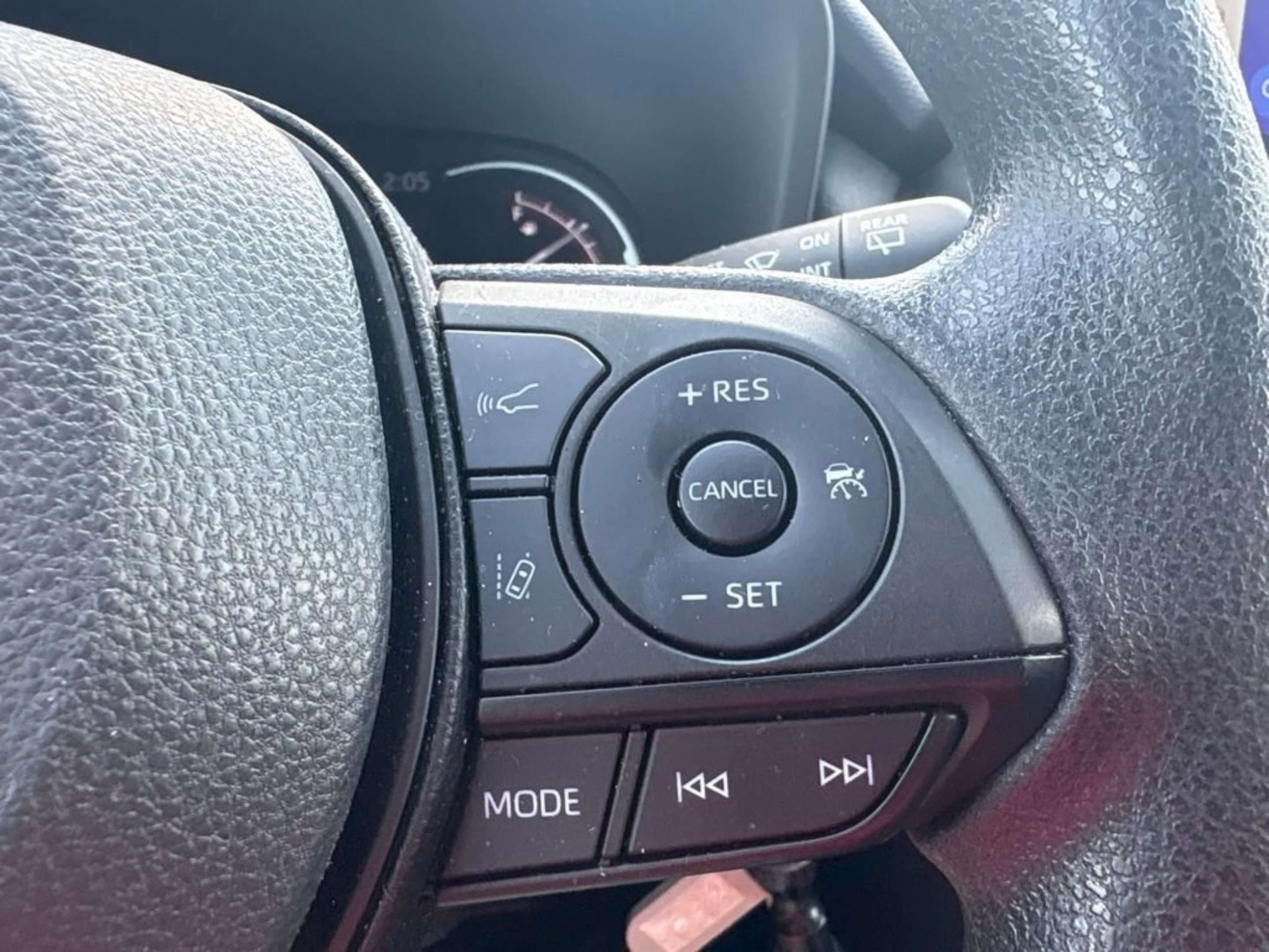 Used 2024 Toyota RAV4 LE FWD image 10