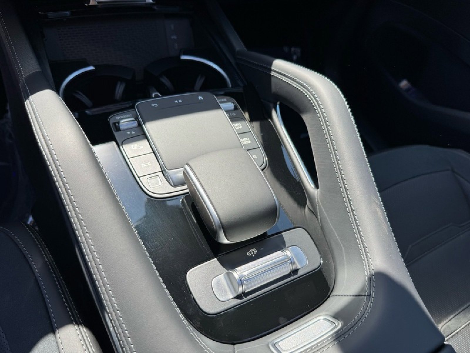 New 2026 Mercedes-Benz GLE 53 AMG 4MATIC Coupe image 13