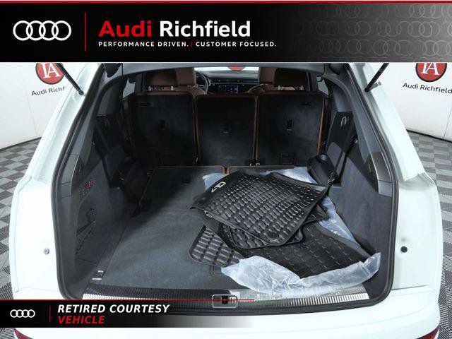 Used 2026 Audi Q7 3.0T Premium Plus w/ Premium Plus Package AWD/4WD image 11